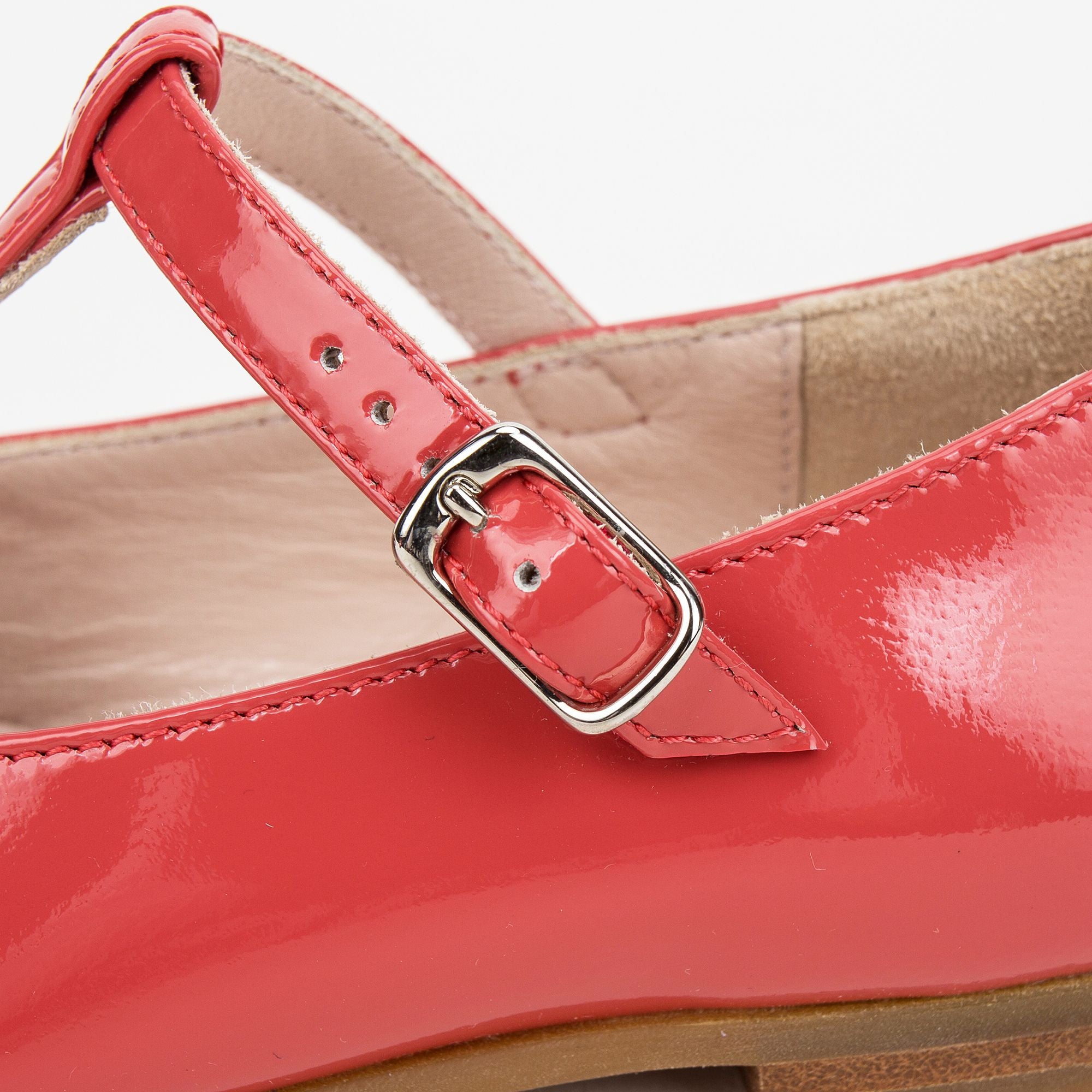 Girls Red Patent Leather T-Bar Shoes With Bow Trims