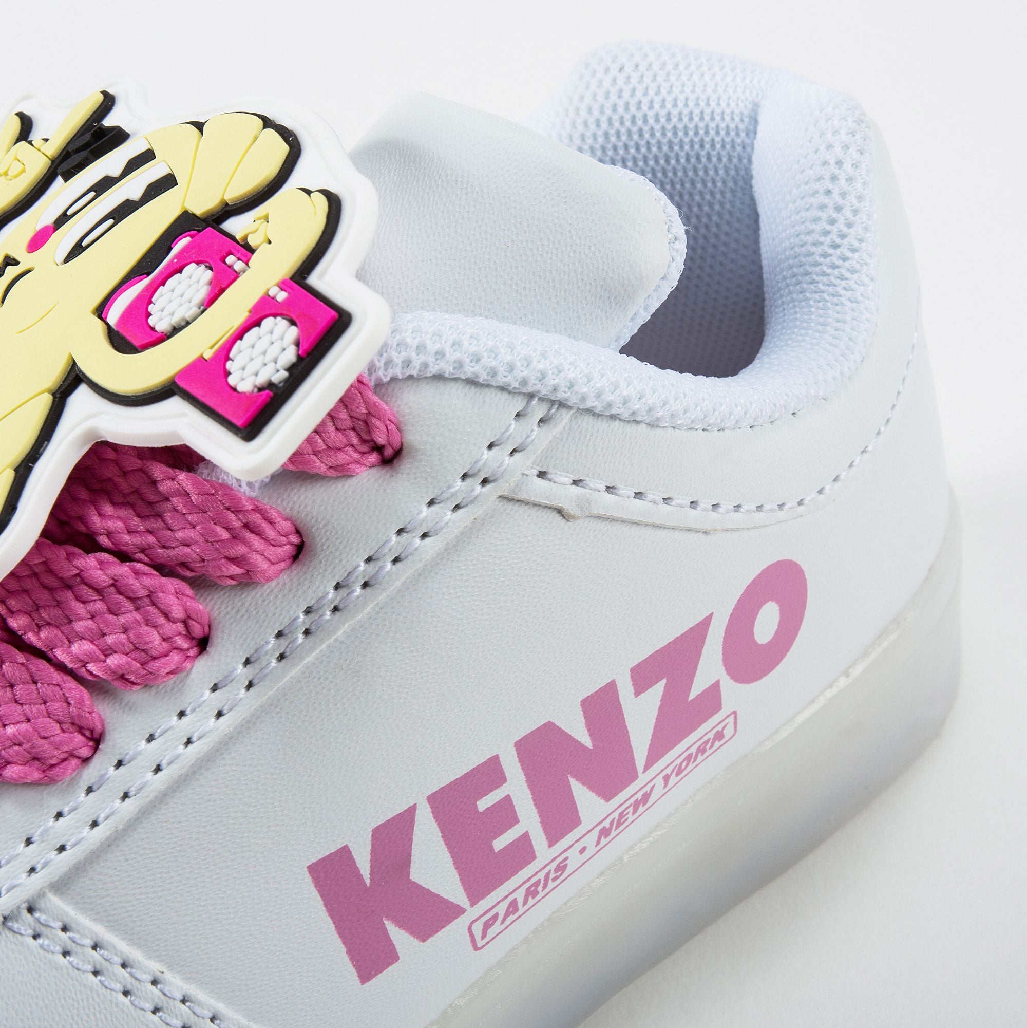 Girls White Flashing Sneakers