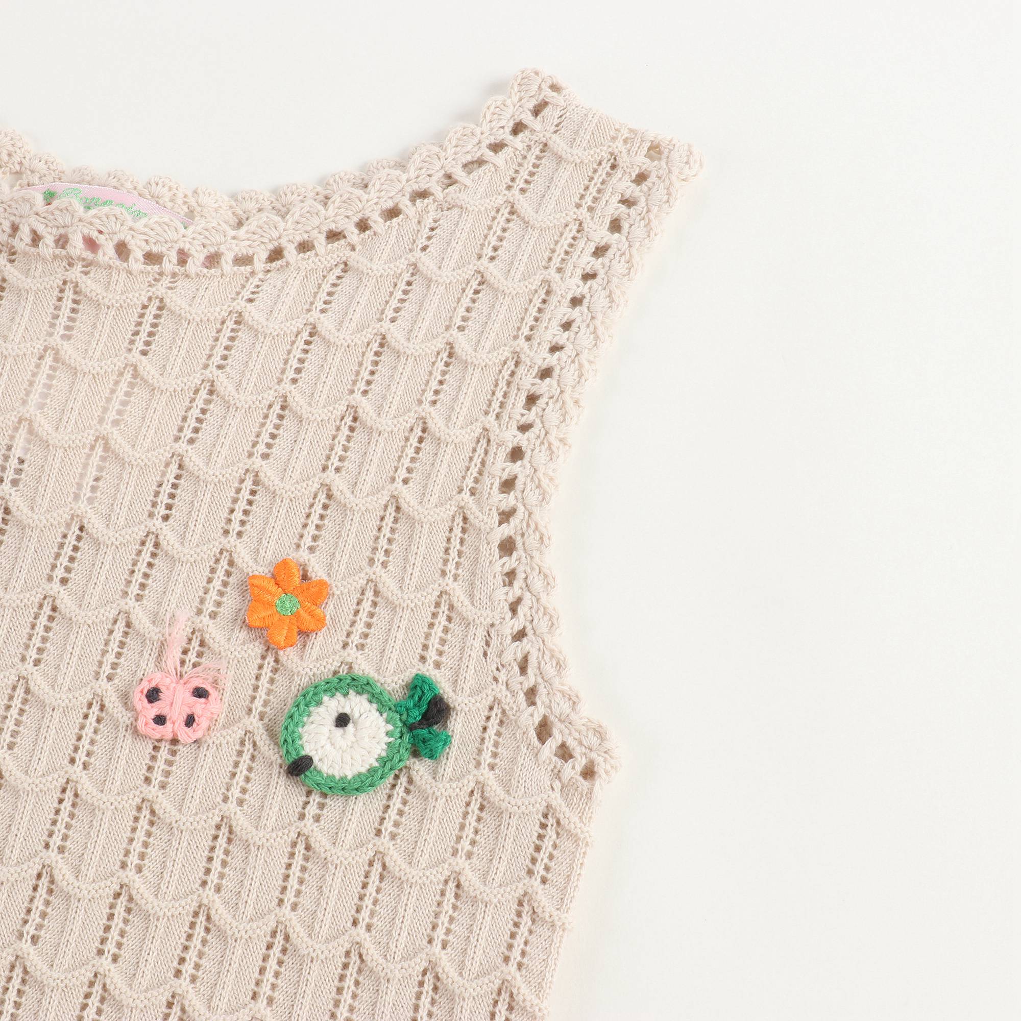 女童米白色针织马甲