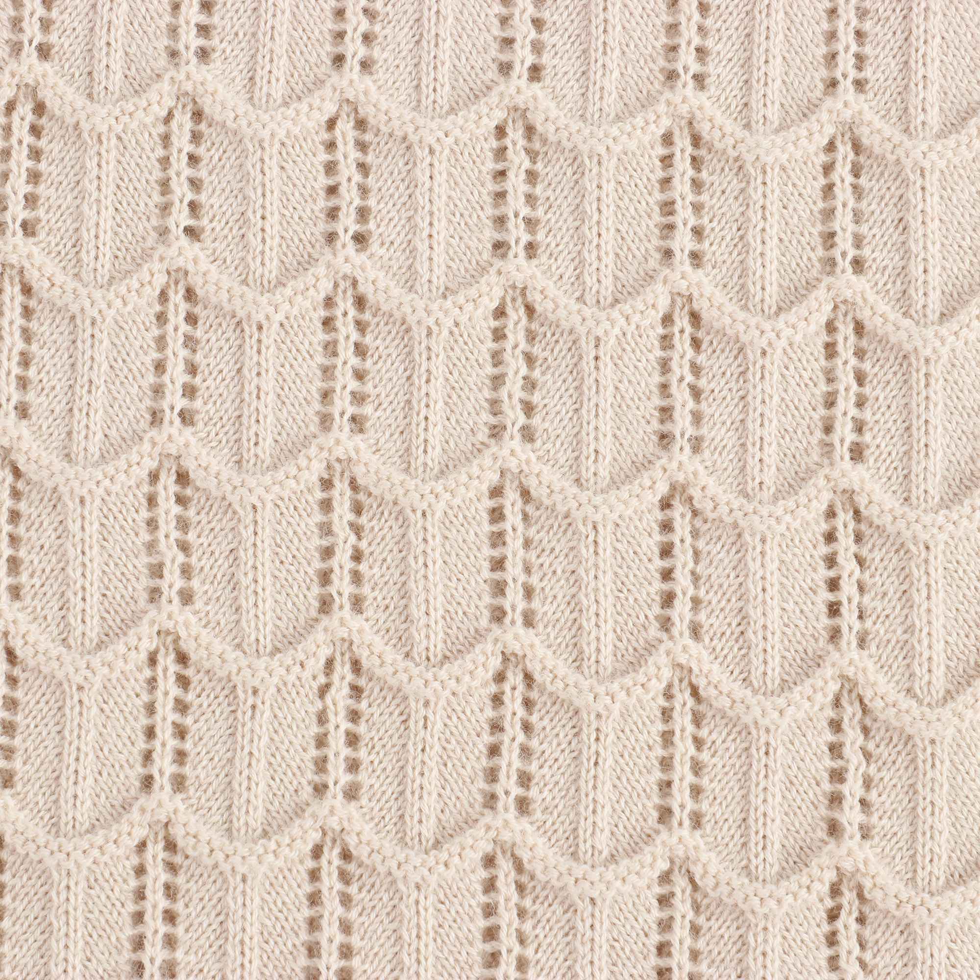 女童米白色针织马甲