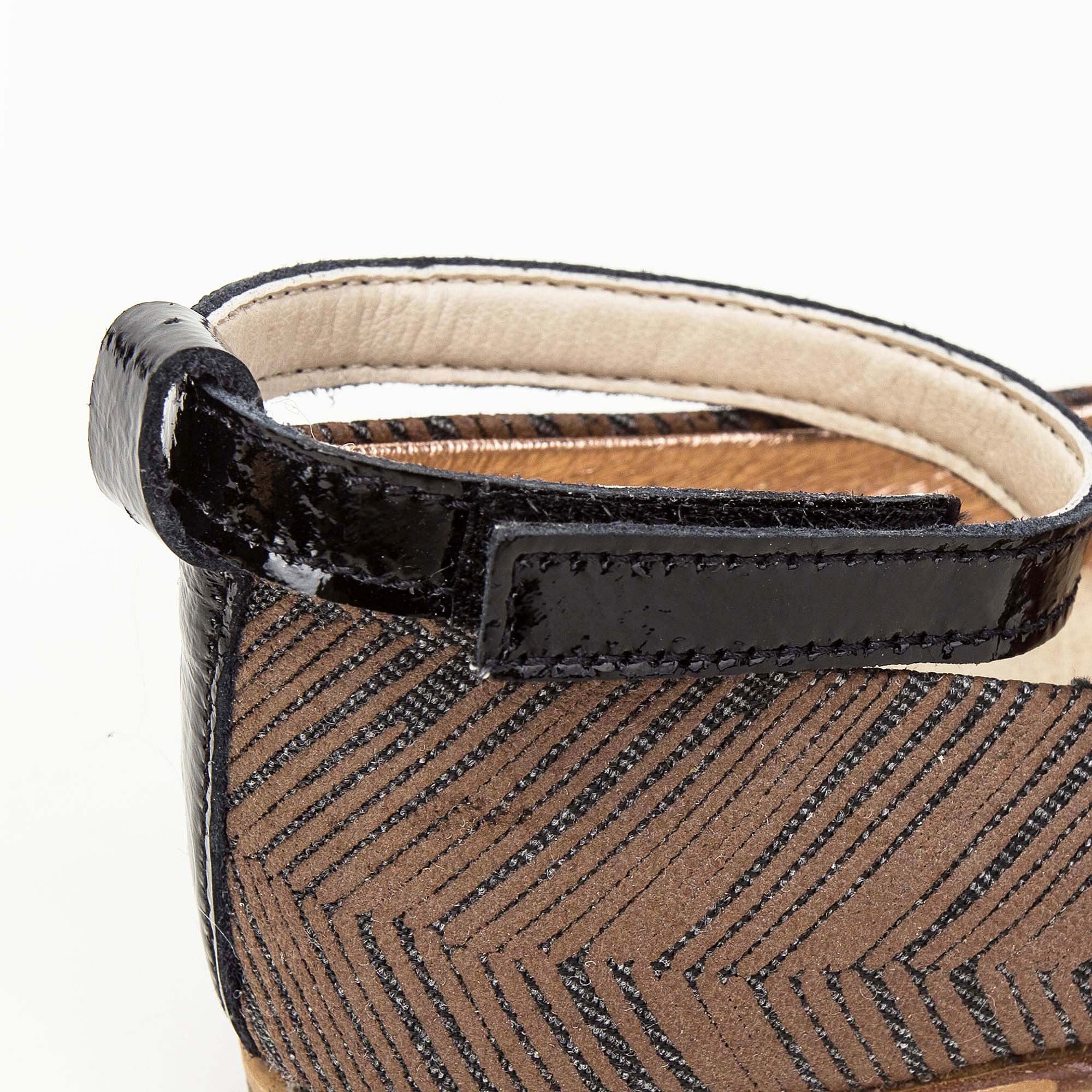 Girls Brown & Gold Suede Velcro Shoes