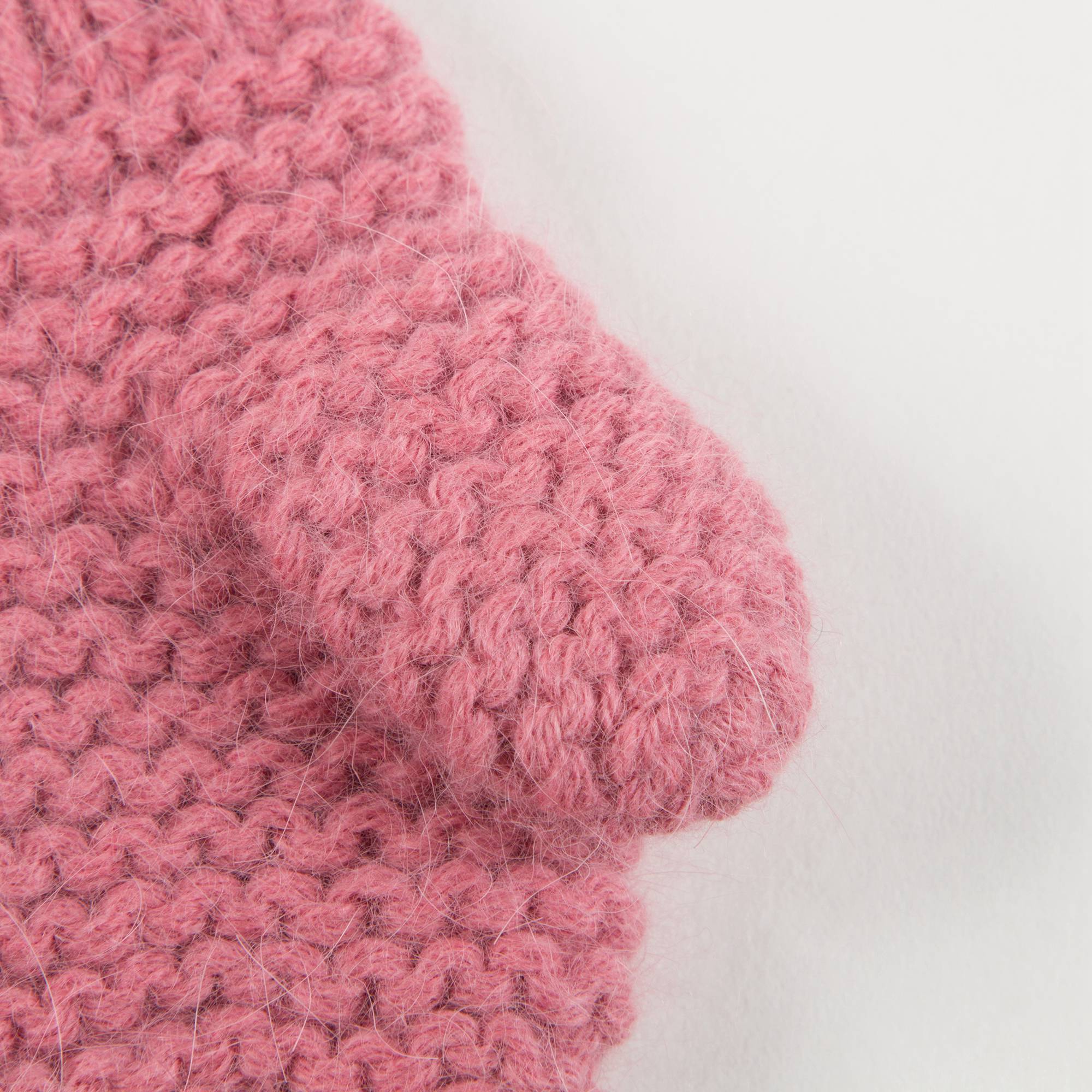 Baby  Girls Pansey Pink  Angora  Mittens