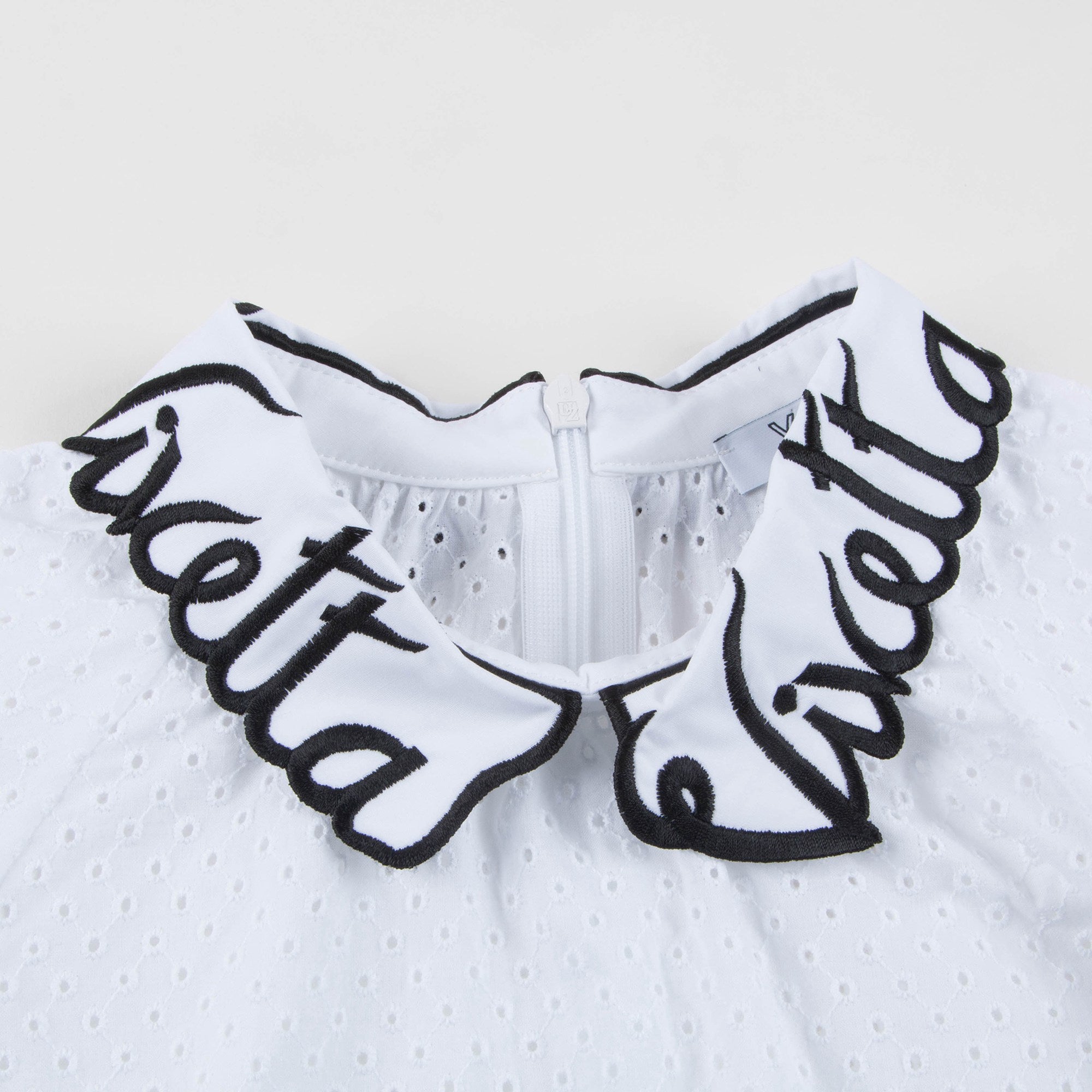 Girls White Collar And Embroidery Cotton Woven Shirt