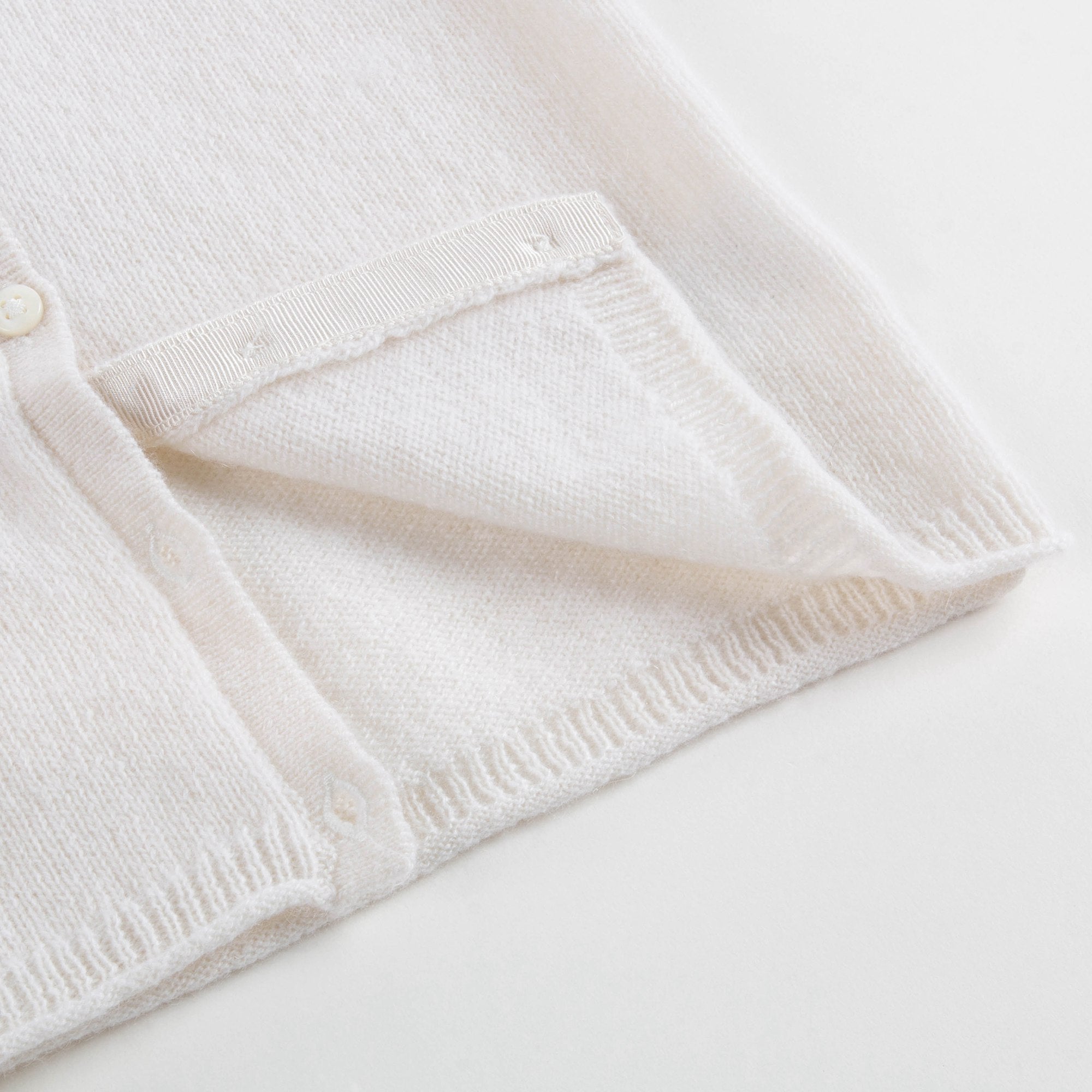 女小童白色针织开衫