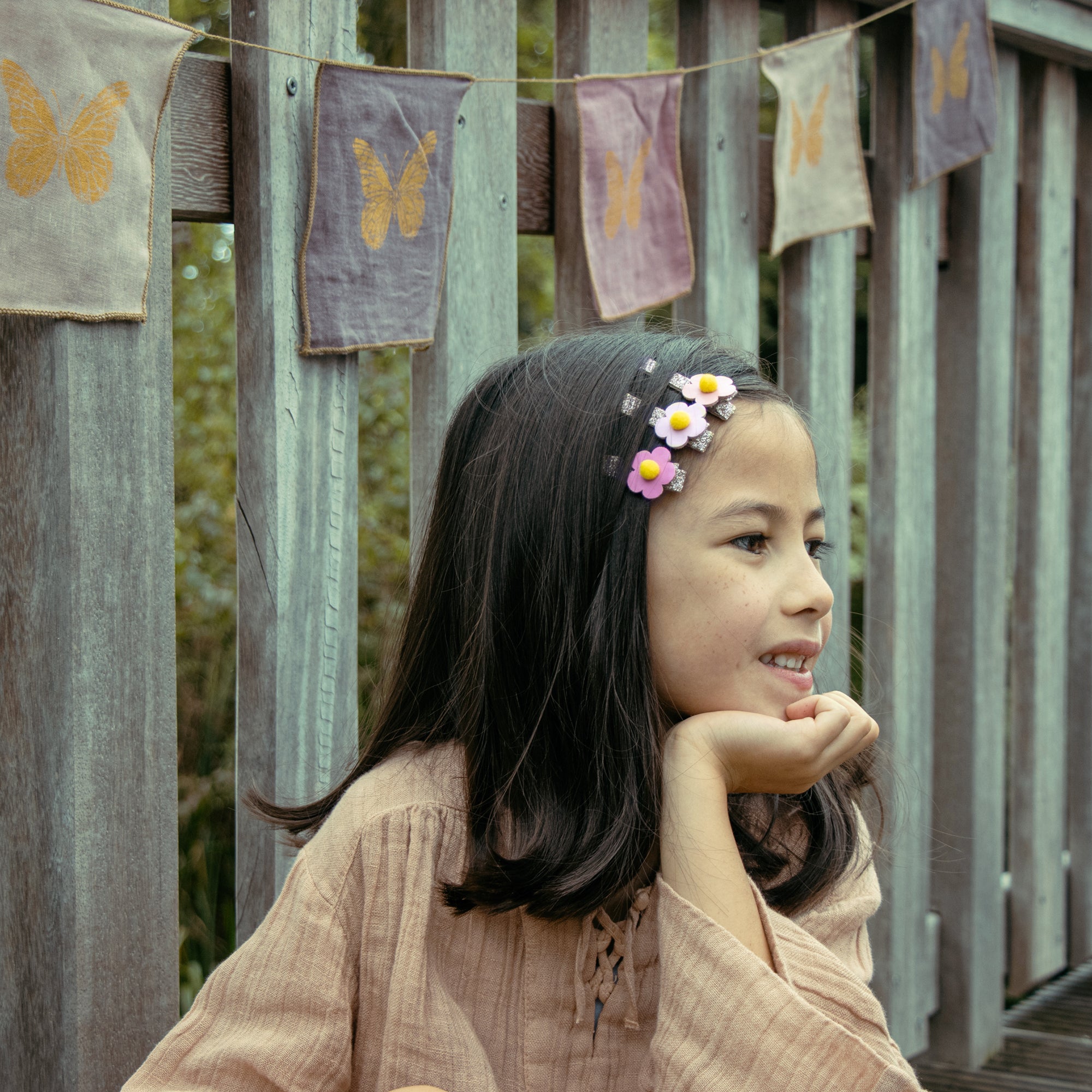 Hippy Shake Flower Clips