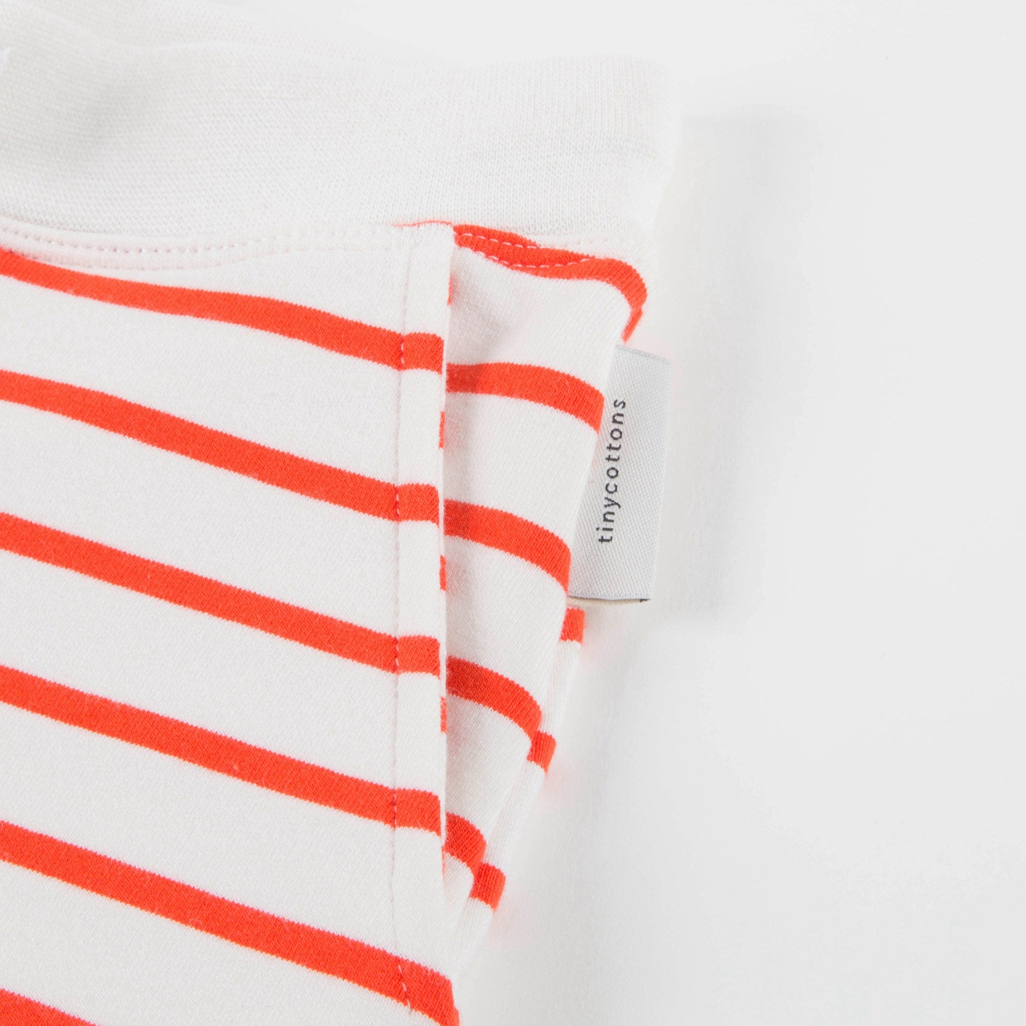Girls Off White & Carmine Small Stripes Shorts