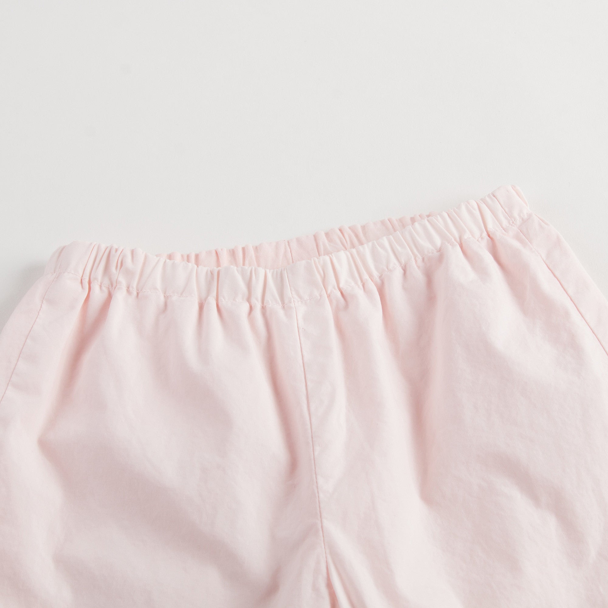 女小童粉色裤子
