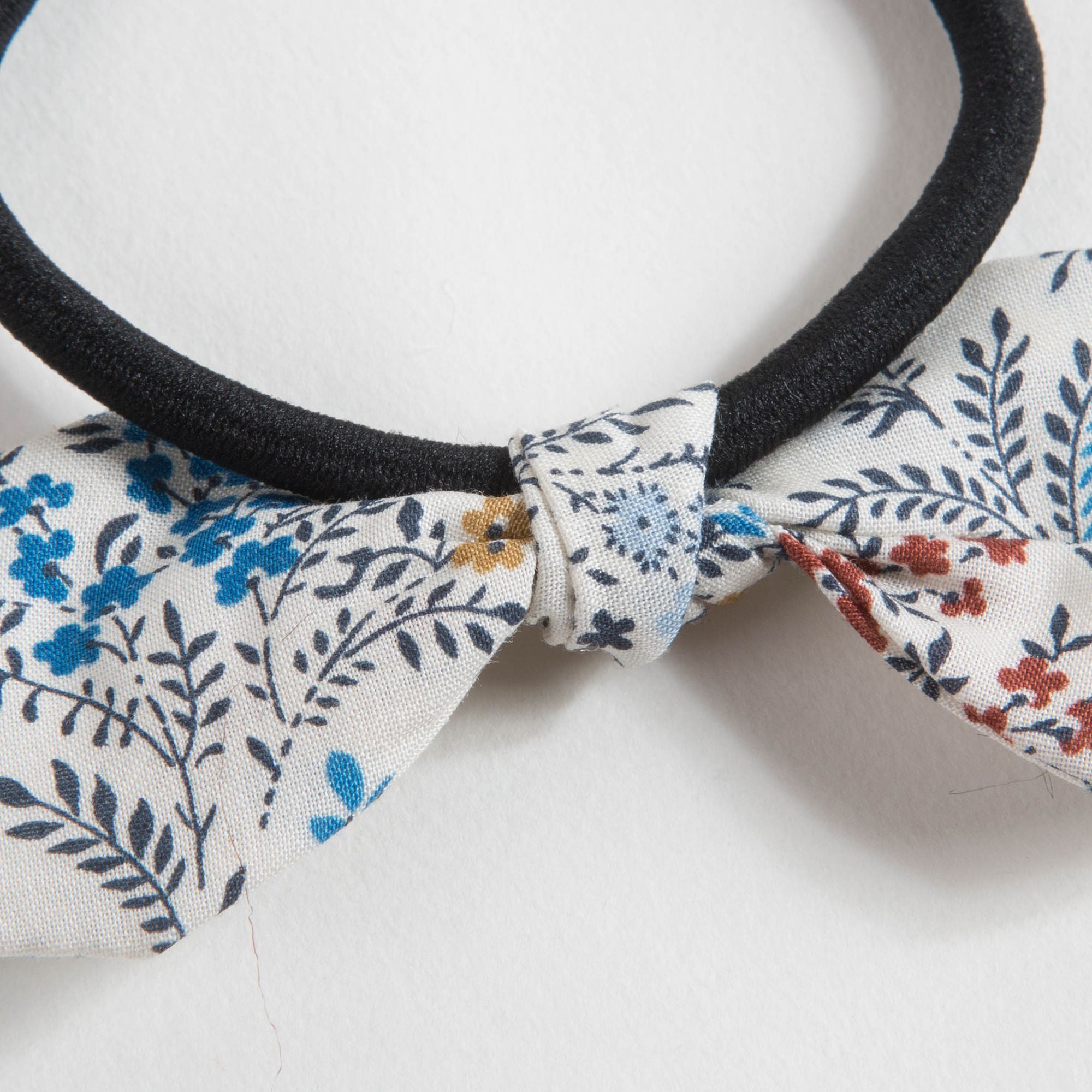 Girls White Cotton Head Rope