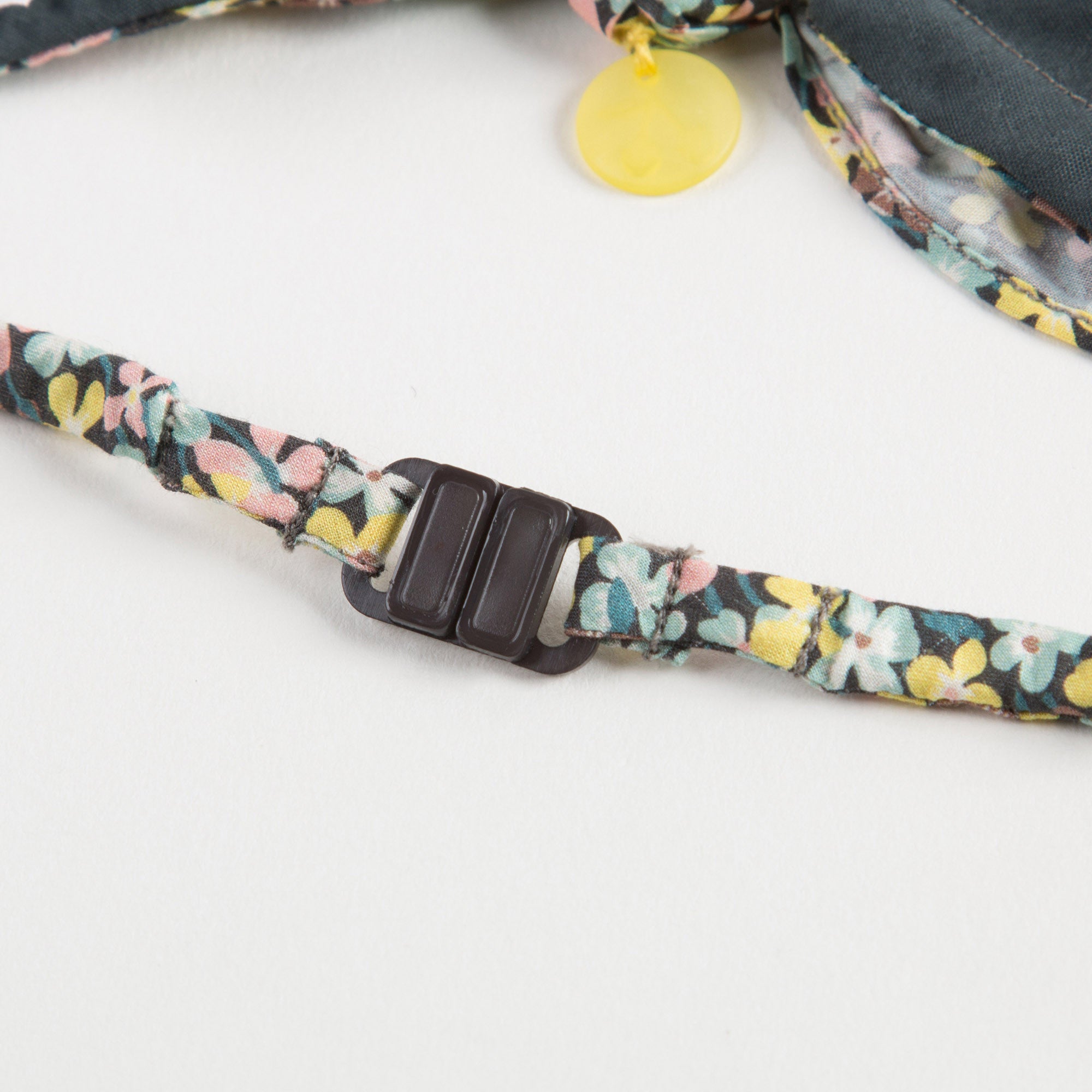 女大童碎花比基尼