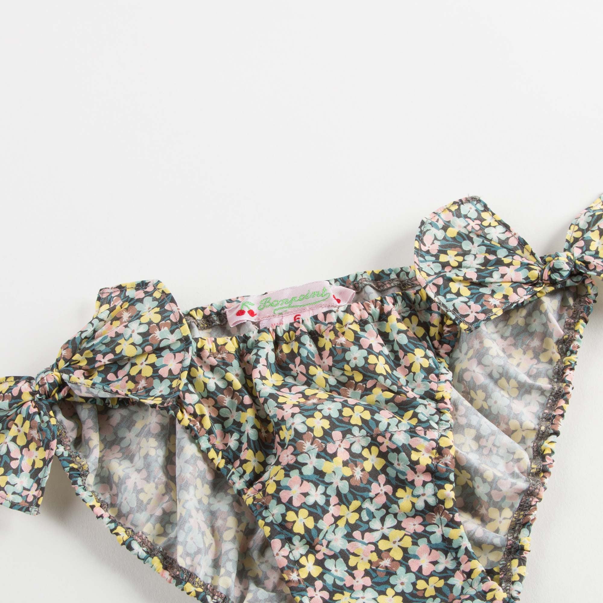 女大童碎花比基尼