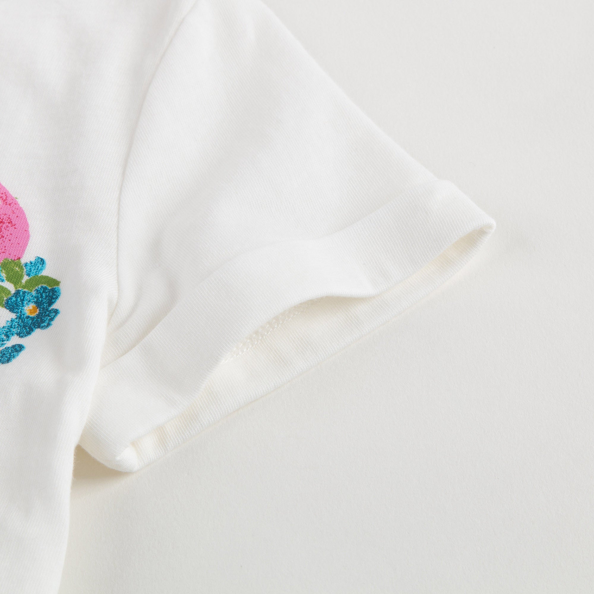 Girls White Flowers Printed T-shirt