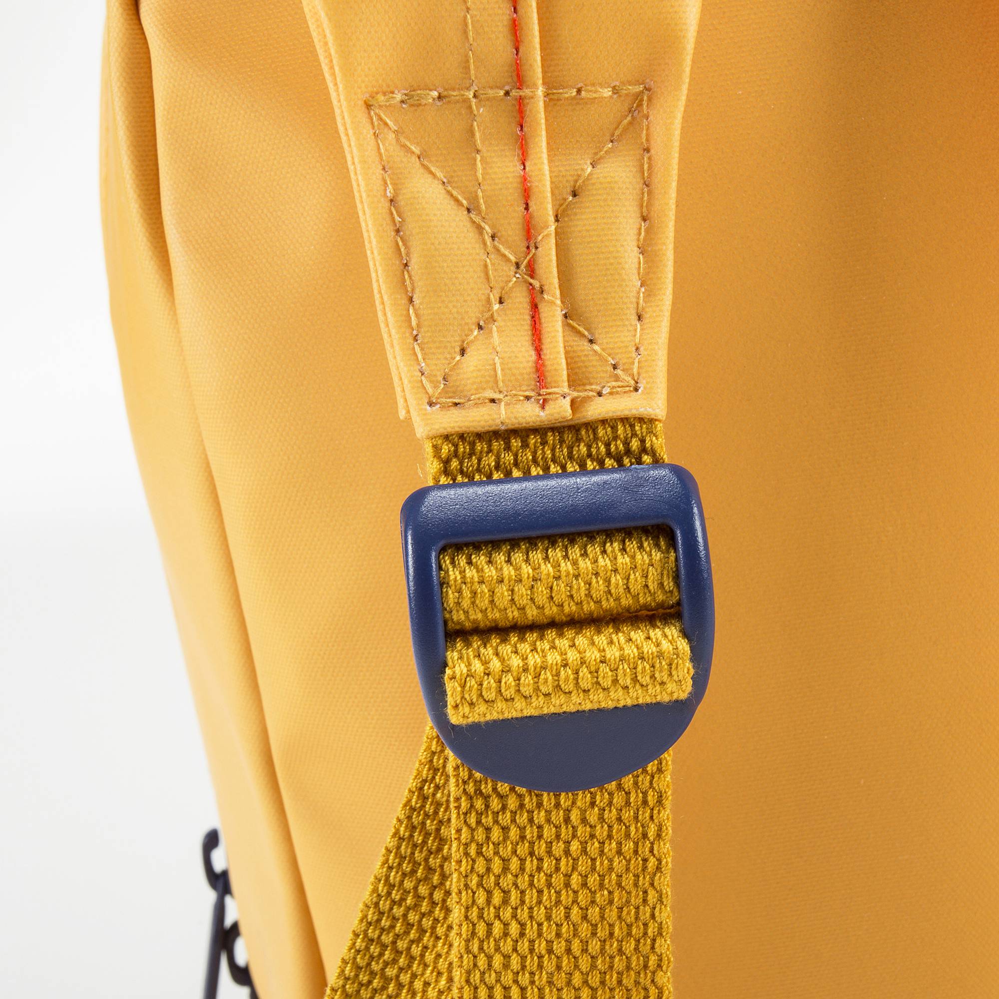 Girls Yellow Mini Firetruck Backpack（20 x 10 x 30 cm）