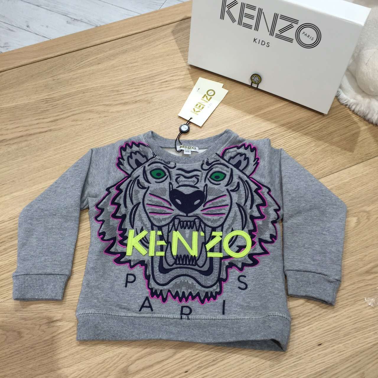 Girls Grey Shimmer Tiger Embroidered Sweatshirt - CÉMAROSE | Children's Fashion Store