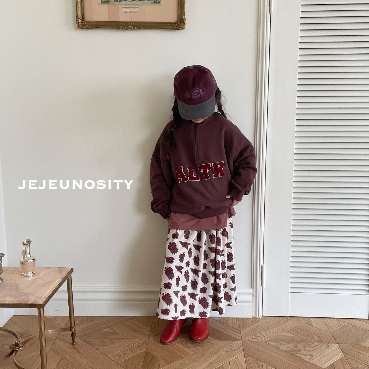 Boys & Girls Brown Logo Cotton Sweatshirt