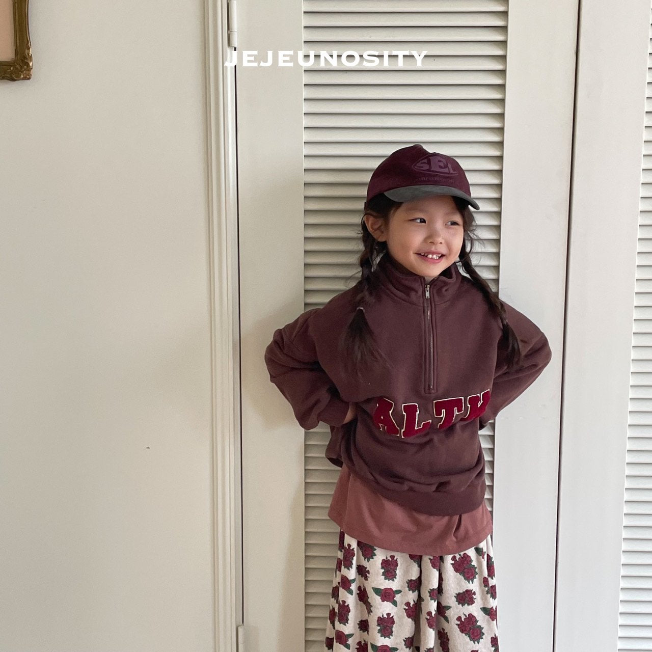 Boys & Girls Brown Logo Cotton Sweatshirt