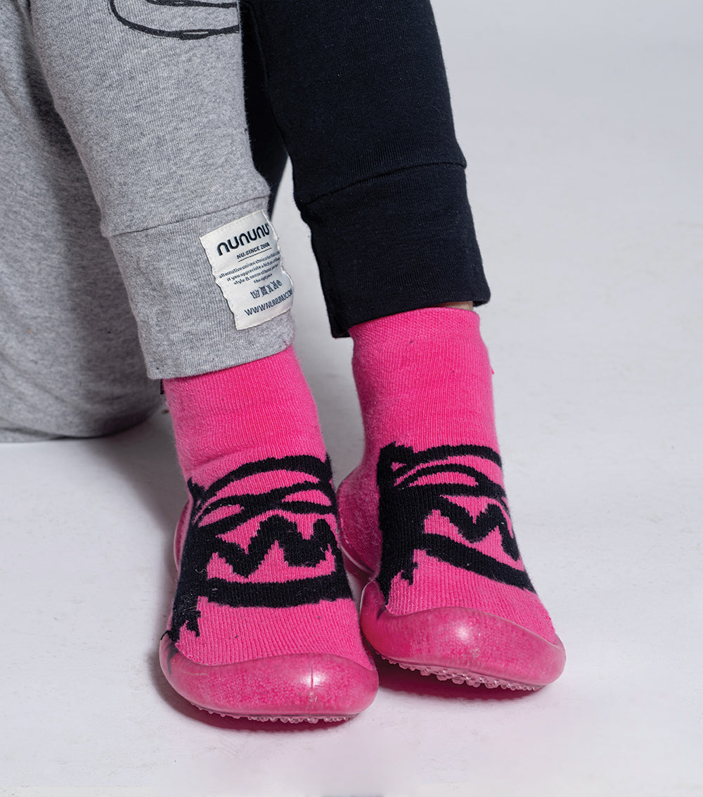 Girls Bright Pink Cat Printed Slippers