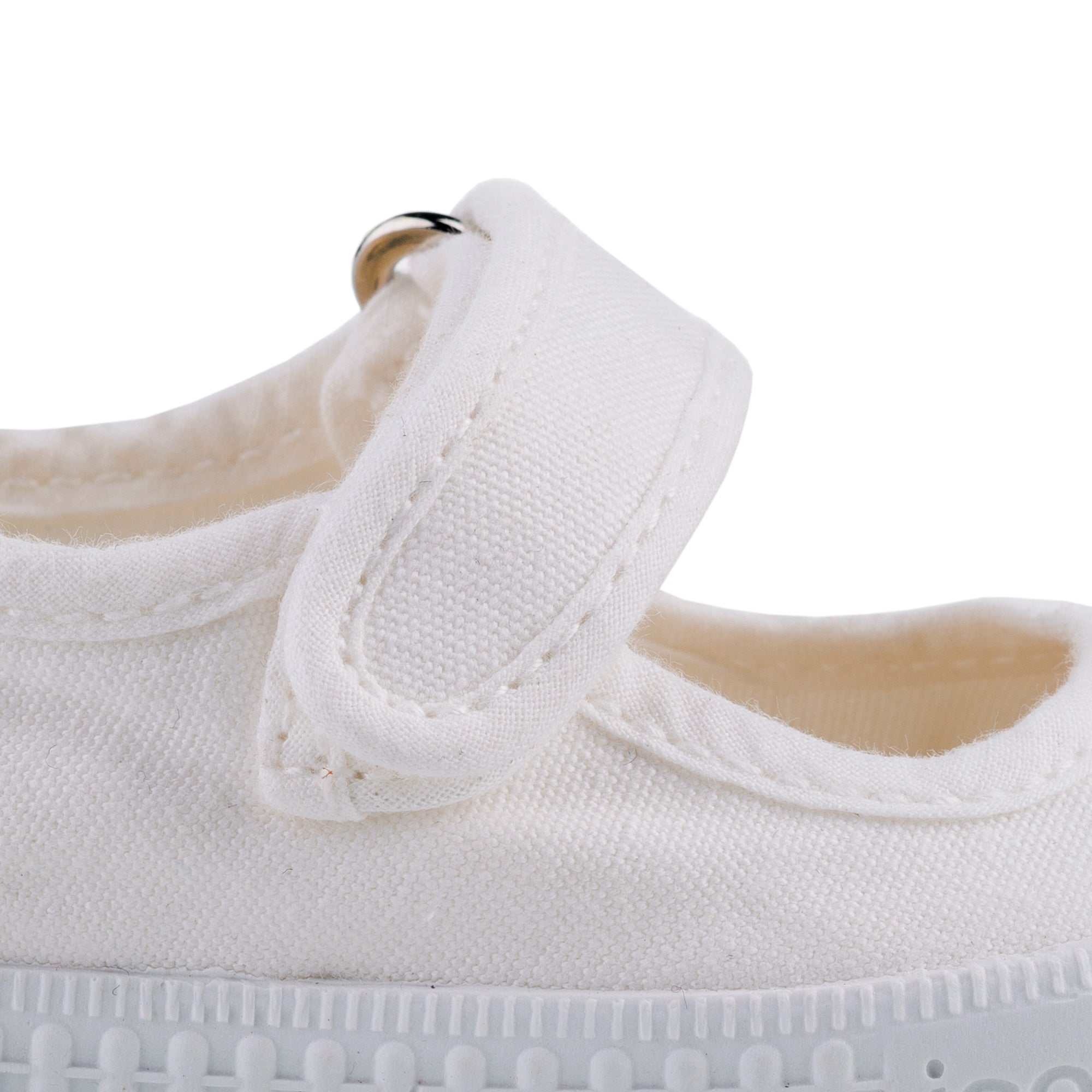 Girls White Cotton Shoes